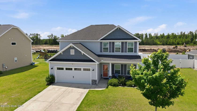 PRICE REDUCED! Beautiful newer construction home in the - photo 2