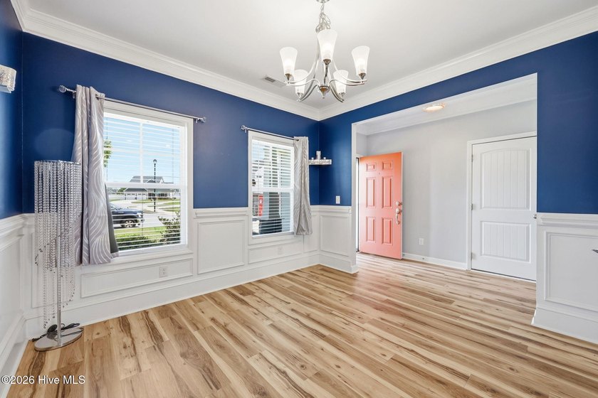 PRICE REDUCED! Beautiful newer construction home in the - photo 6
