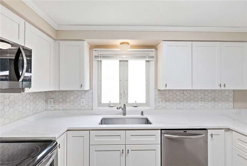 Welcome to 51 Winfield Lane! The first thing you'll notice is - photo 12