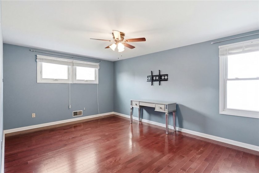 Welcome to 51 Winfield Lane! The first thing you'll notice is - photo 15