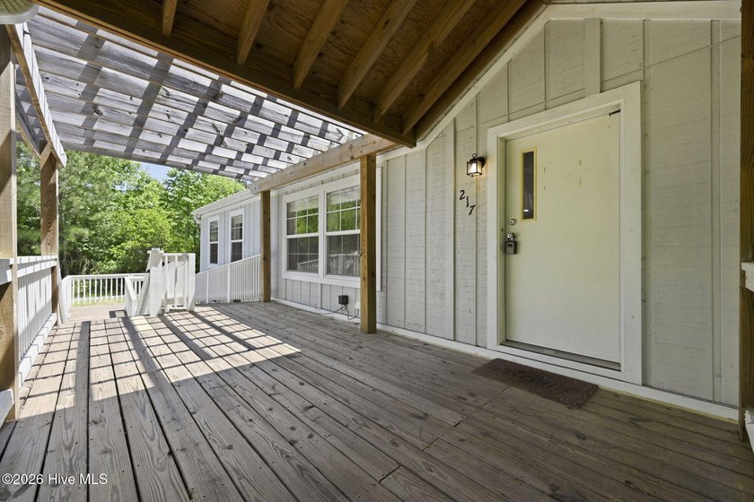 Better than new Modern Oasis on 1+ Acre in Hampstead &amp; No HOA in - photo 8