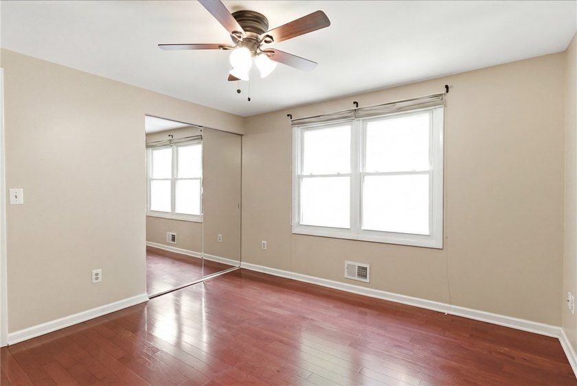 Welcome to 51 Winfield Lane! The first thing you'll notice is - photo 19