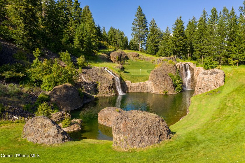 ULTRA-PREMIUM LAKE VIEW ESTATE PARCEL AT PRESTIGIOUS BLACK ROCK - photo 22