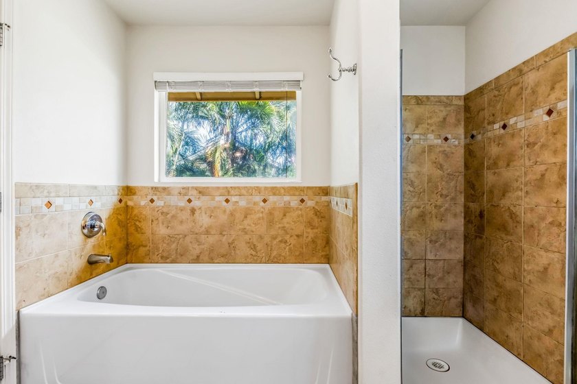 OFFERED BELOW APPRAISED VALUE. Welcome to 206 Oluea Circle, a - photo 23
