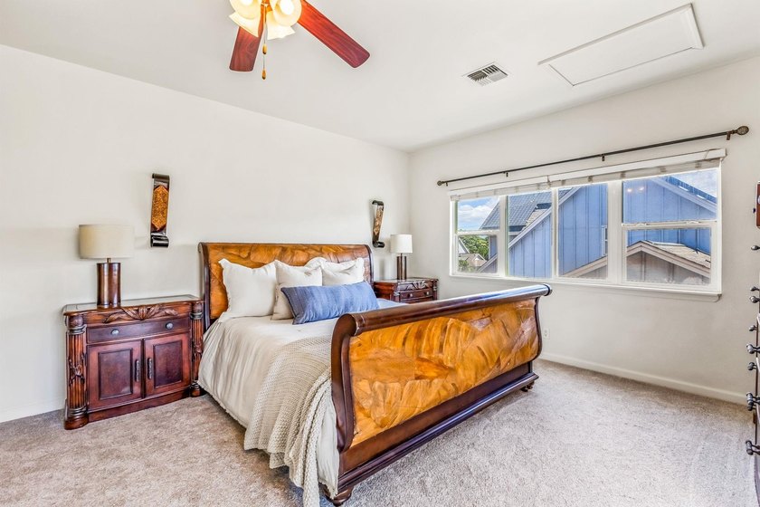 OFFERED BELOW APPRAISED VALUE. Welcome to 206 Oluea Circle, a - photo 25