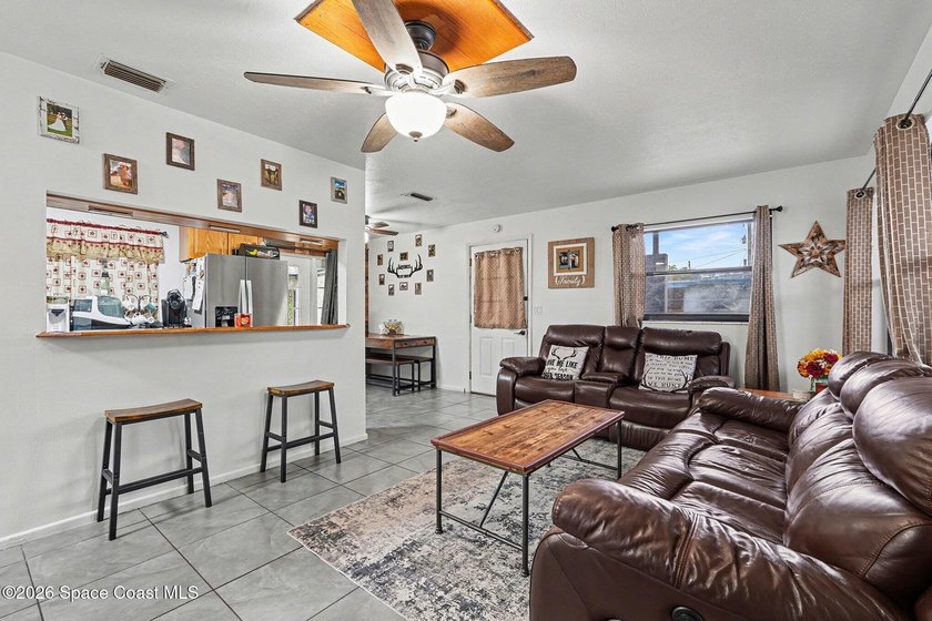 Enjoy easy Florida living in this well-maintained 2-bedroom - photo 7