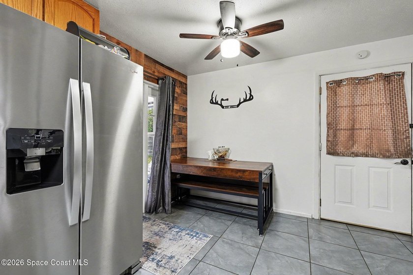 Enjoy easy Florida living in this well-maintained 2-bedroom - photo 9