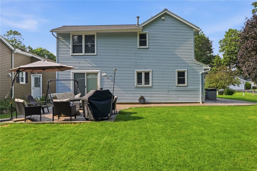 Welcome to 51 Winfield Lane! The first thing you'll notice is - photo 32