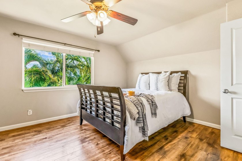 OFFERED BELOW APPRAISED VALUE. Welcome to 206 Oluea Circle, a - photo 32