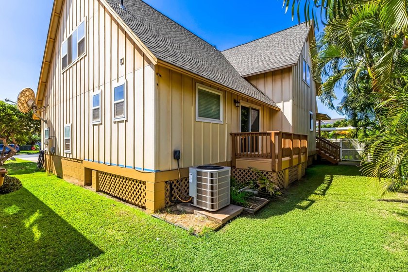 OFFERED BELOW APPRAISED VALUE. Welcome to 206 Oluea Circle, a - photo 39