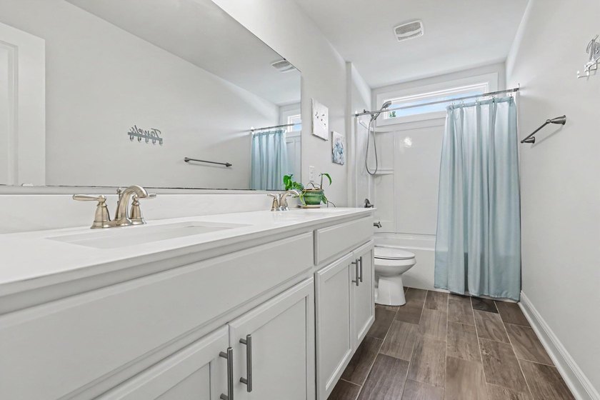 RARE -MAIN LEVEL PRIMARY SUITE ! Boasting over 3200 sq ft of - photo 22