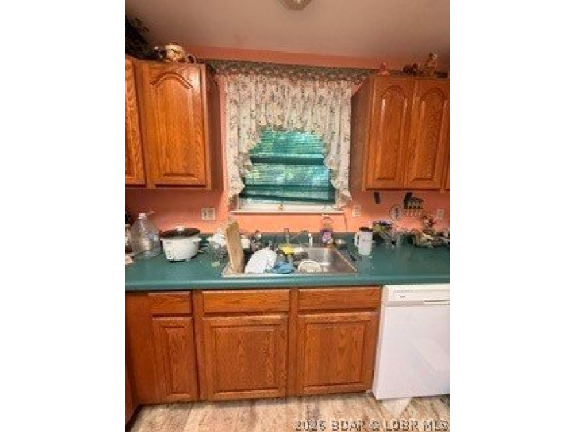 Investor special with serious potential! This property is in - photo 14