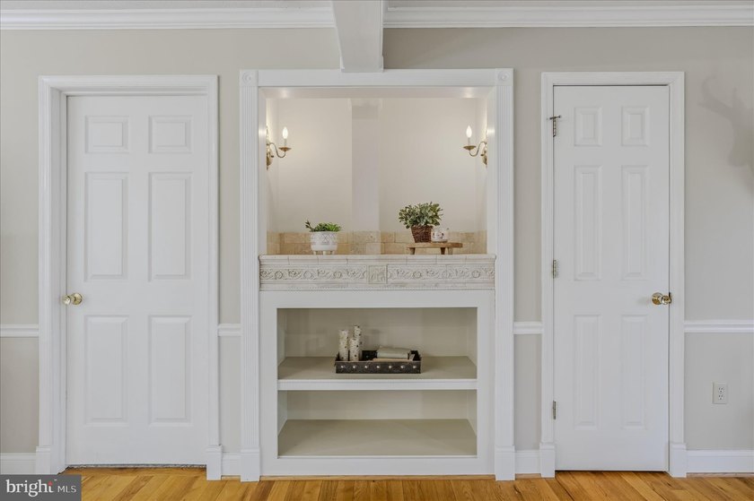 This custom Cape Cod offers approximately 2,600 square feet set - photo 12