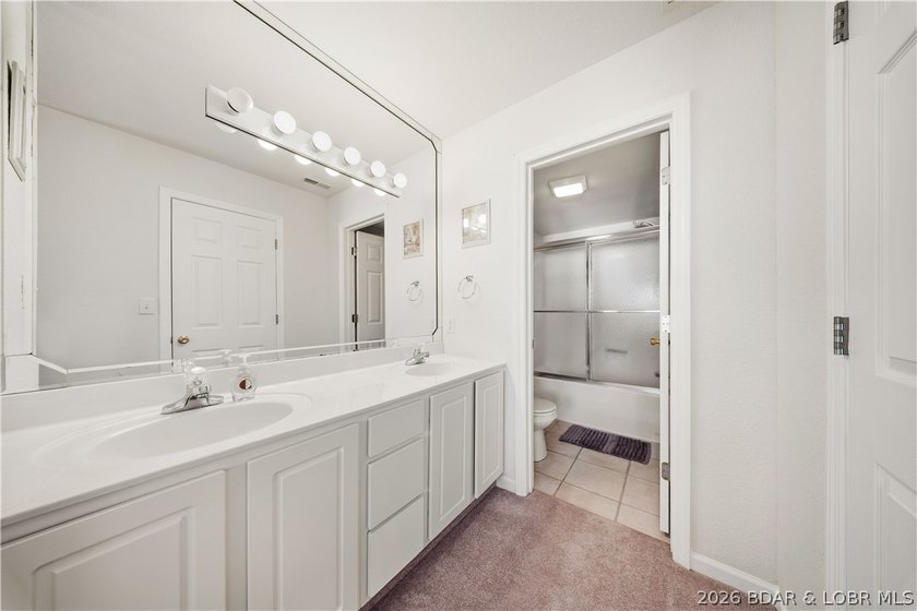 Rare opportunity at Lighthouse Landing! This fully furnished - photo 13