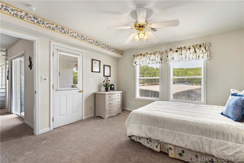 Rare opportunity at Lighthouse Landing! This fully furnished - photo 25