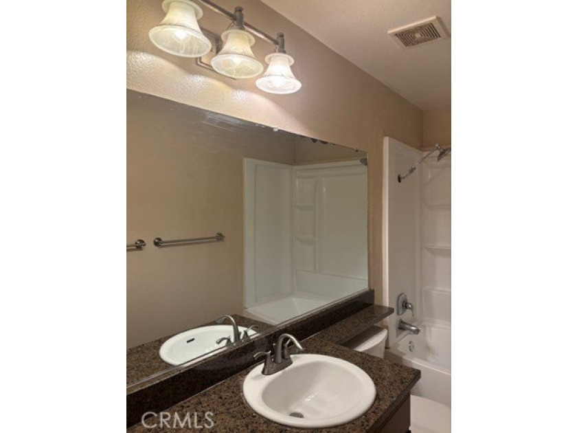 Beautiful Lower Level 1 Bedroom, 1 Full Bathroom Condo, located - photo 6