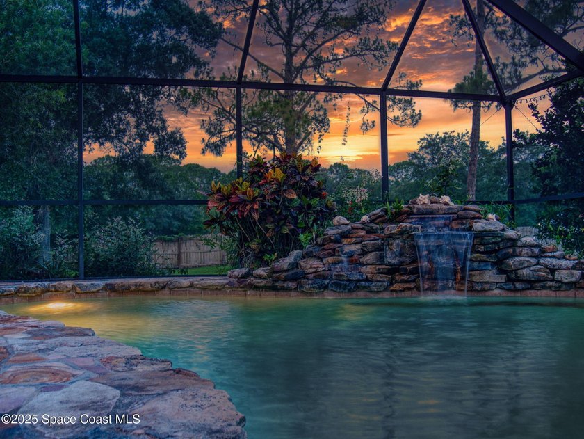 Welcome to your dream home! This stunning 4-bed, 3.5-bath, brick - photo 3