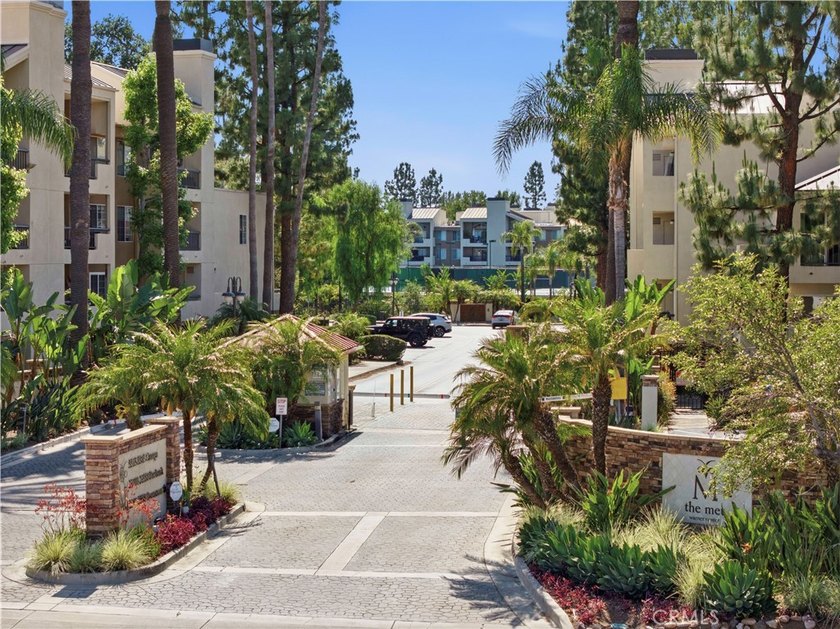 Welcome to resort-style living at The Met in the heart of Warner - photo 31