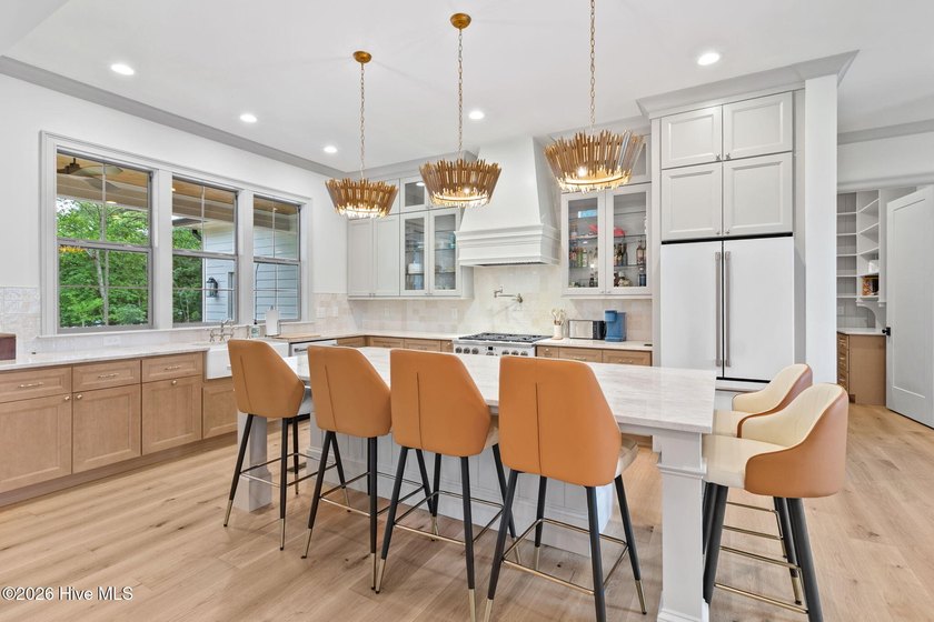 Located just a short stroll from Lake Pinehurst, this - photo 4