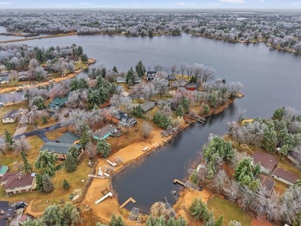 Welcome to this beautiful 3-bedroom waterfront ranch on Lake - photo 14