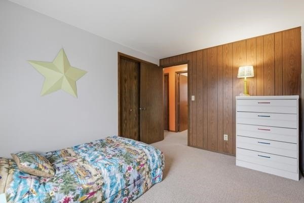 Welcome to this beautiful 3-bedroom waterfront ranch on Lake - photo 30
