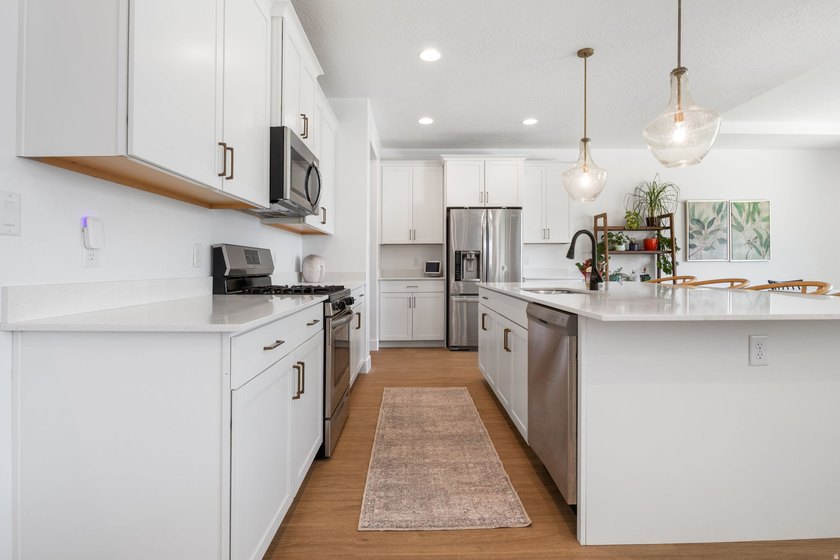 ***OPEN HOUSE SAT 7/25 1-3P*** Welcome home to this spacious - photo 7