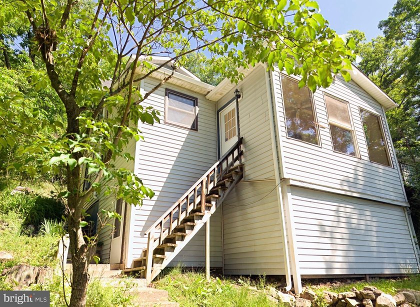 *Springfield Cabin* - Nestled along the hillside in scenic - photo 29