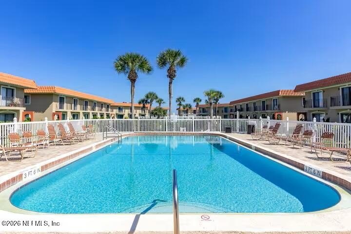 Turn key, 2 bedroom/2.5 bath, Island townhome with 1 car garage - photo 31