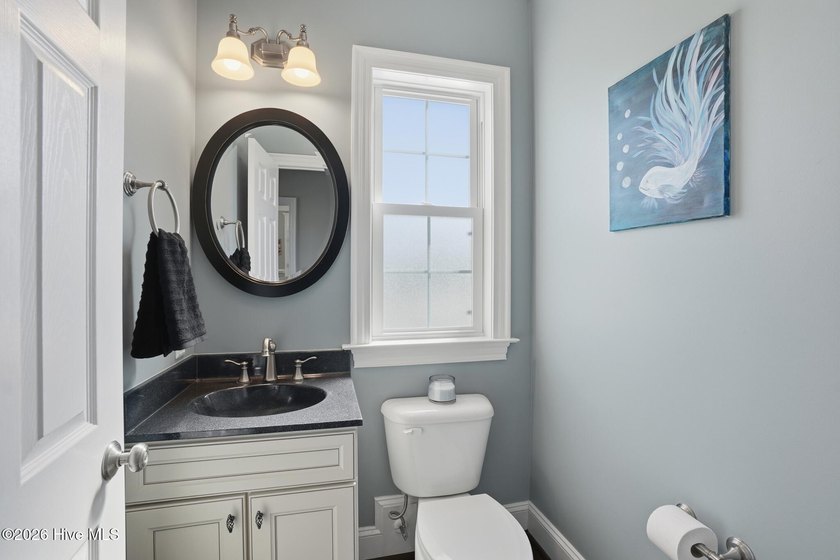 Discover this exceptional custom-built cottage-style retreat - photo 7