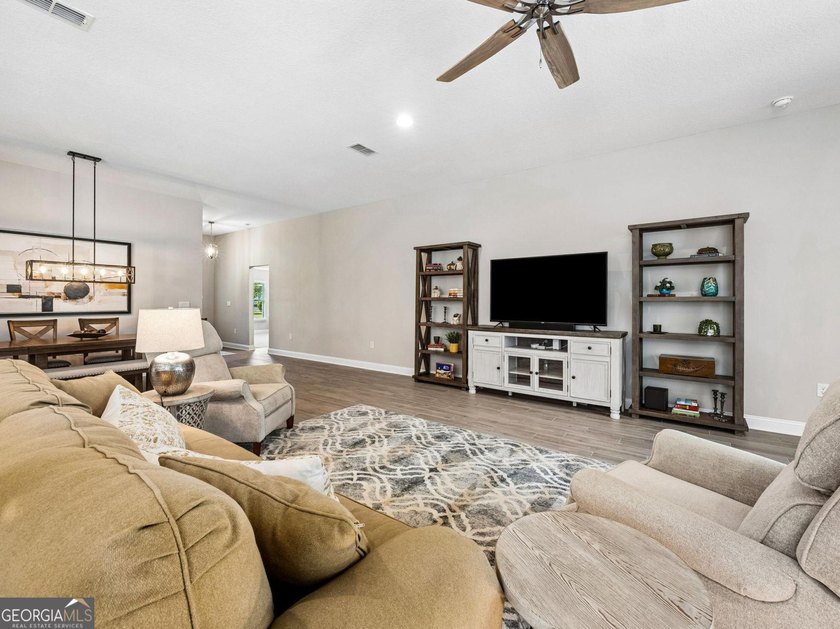 * Move-In Ready 4-Bedroom Home in Gated Osprey Cove - Your - photo 27
