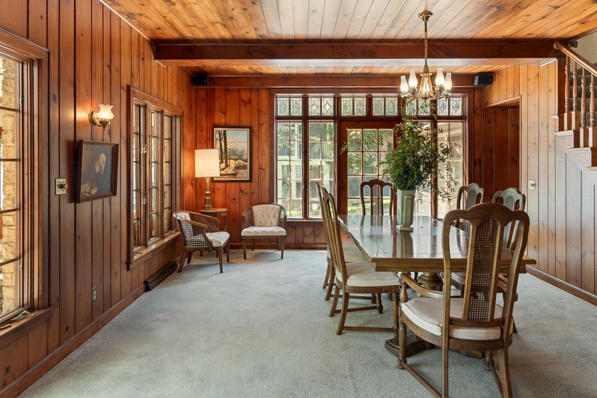 Classic lakefront architecture and timeless craftsmanship define - photo 15