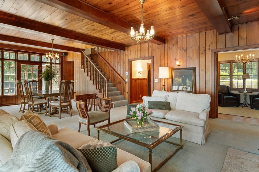 Classic lakefront architecture and timeless craftsmanship define - photo 19