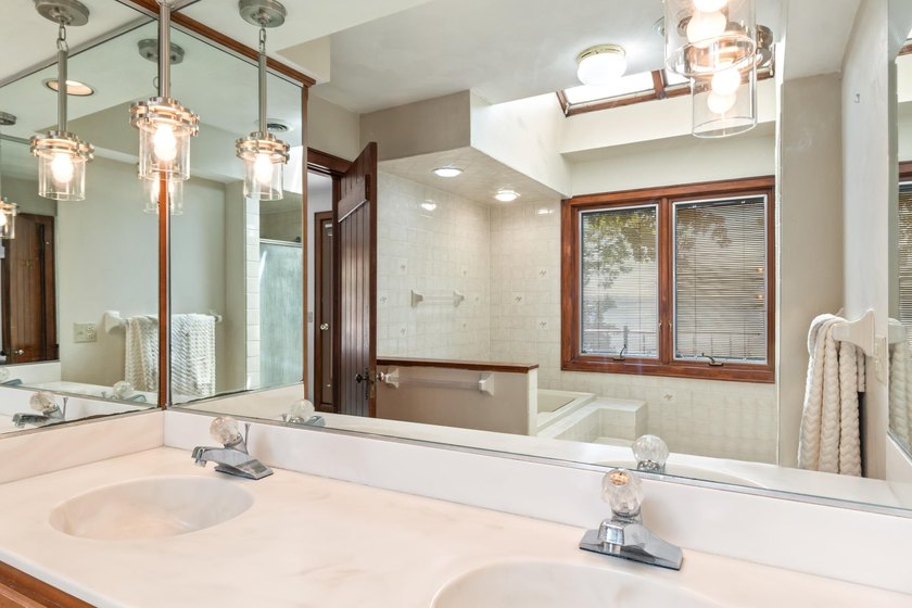 Classic lakefront architecture and timeless craftsmanship define - photo 43