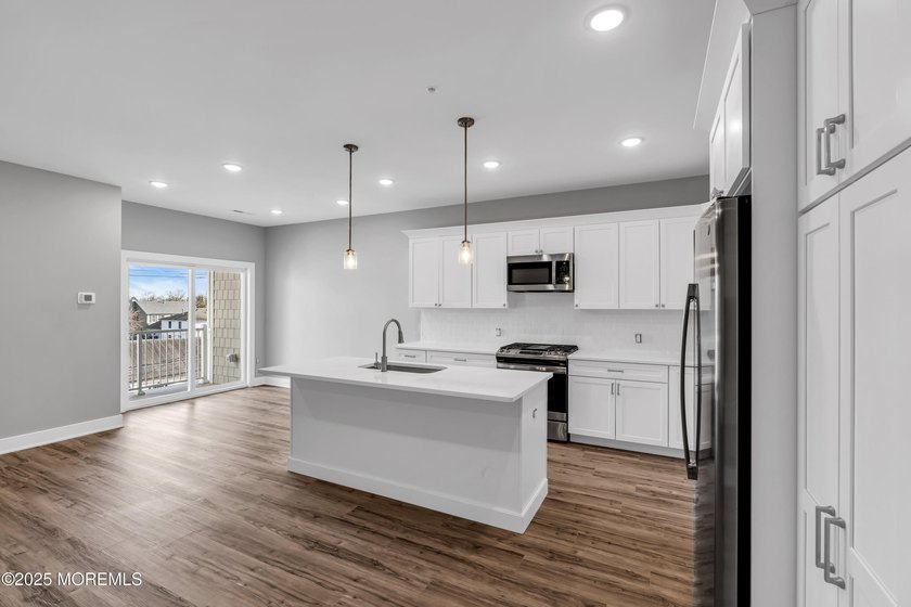 Welcome to The Reef, a 23-unit apartment building completed in - photo 45
