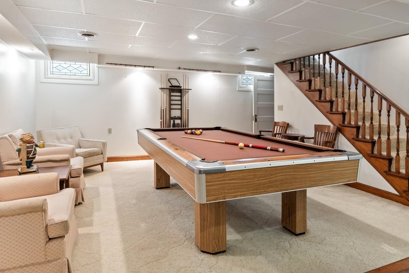 Classic lakefront architecture and timeless craftsmanship define - photo 46