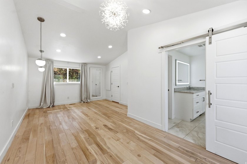 Completely reimagined Alpine home on a spacious 0.54-acre lot - photo 18