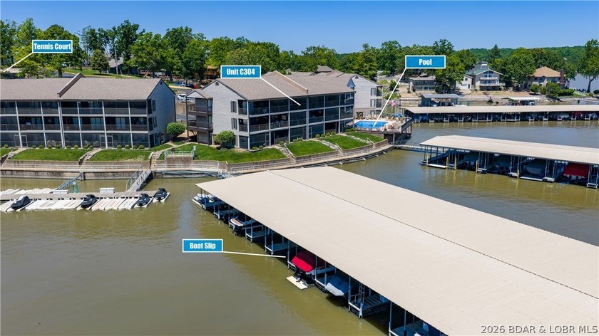 TOP-FLOOR WALK-IN WITH A VIEW! This Harbor Point condo checks - photo 26