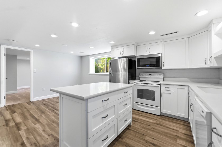 Completely reimagined Alpine home on a spacious 0.54-acre lot - photo 33