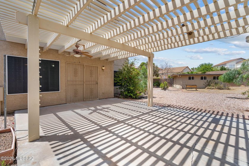 ***OWNED SOLAR*** Welcome to this beautifully maintained home - photo 36
