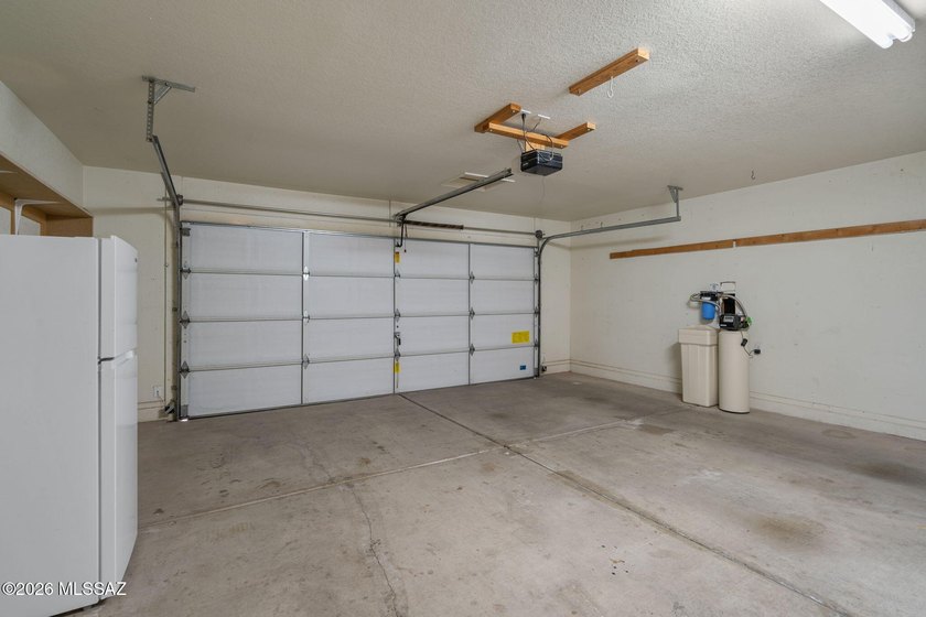 ***OWNED SOLAR*** Welcome to this beautifully maintained home - photo 43