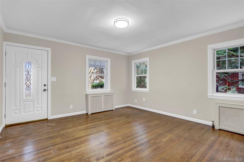 Outstanding and updated Cape Cod style home with gorgeous curb - photo 5