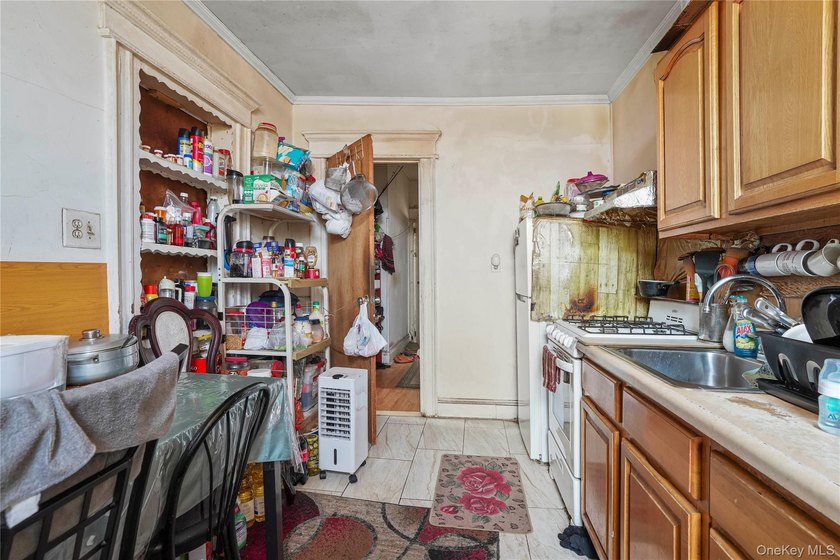 Property DescriptionPrime Mixed-Use Investment Opportunity in - photo 12