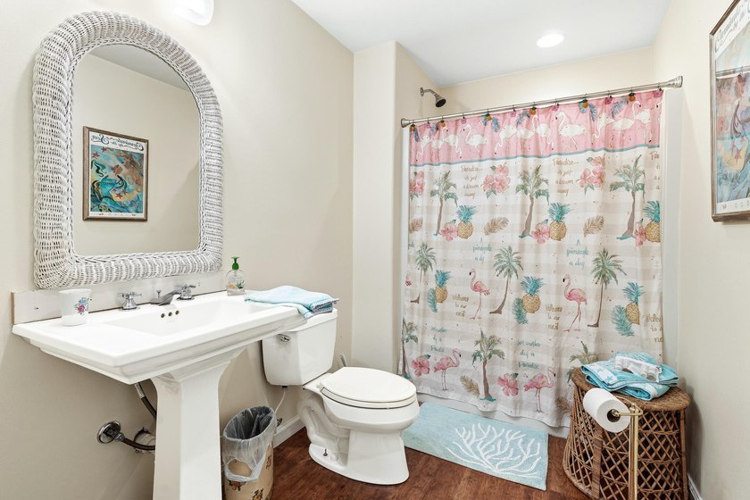 Charming 3-bedroom, 2-bath home, built in 2017, and perfectly - photo 17