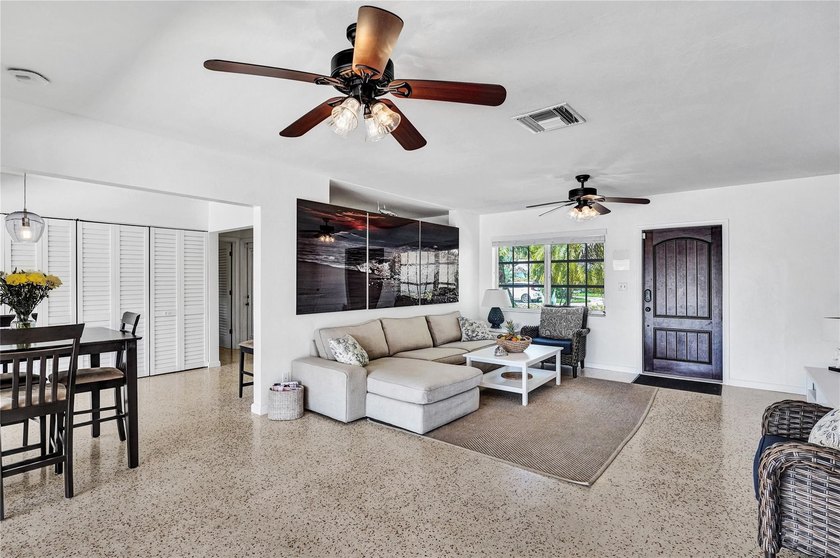 Discover your ideal beachside retreat within the prestigious - photo 18