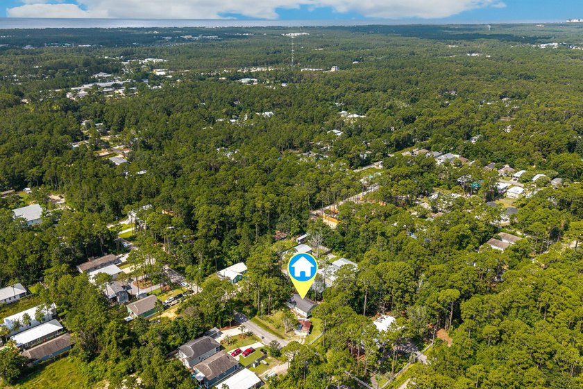 Charming 3-bedroom, 2-bath home, built in 2017, and perfectly - photo 27