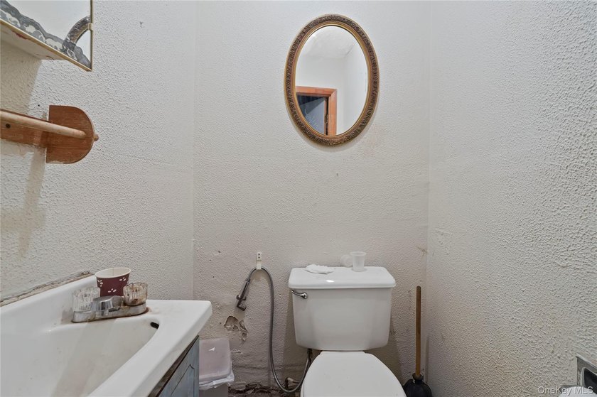 Property DescriptionPrime Mixed-Use Investment Opportunity in - photo 42