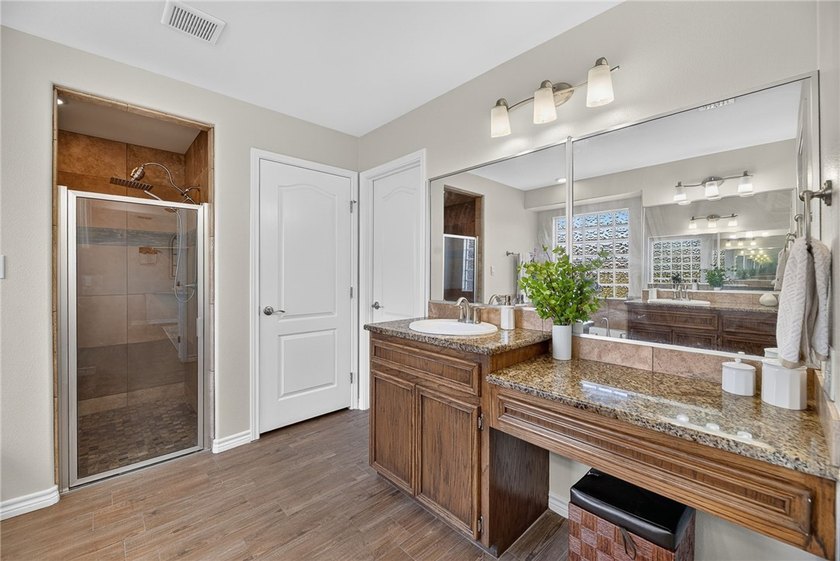 Welcome to 2802 Grand Park Avenue, a rare opportunity to enjoy - photo 32
