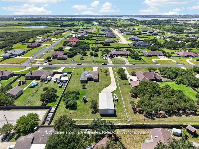 Welcome to 2802 Grand Park Avenue, a rare opportunity to enjoy - photo 37