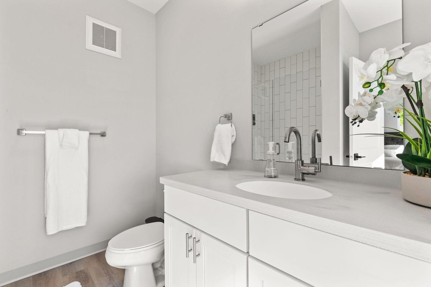 Whether you're looking for an investment property or a primary - photo 17