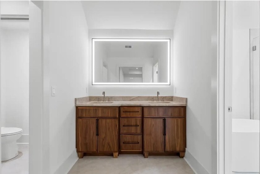 Welcome to this completely renovated five bedroom, four bath - photo 28